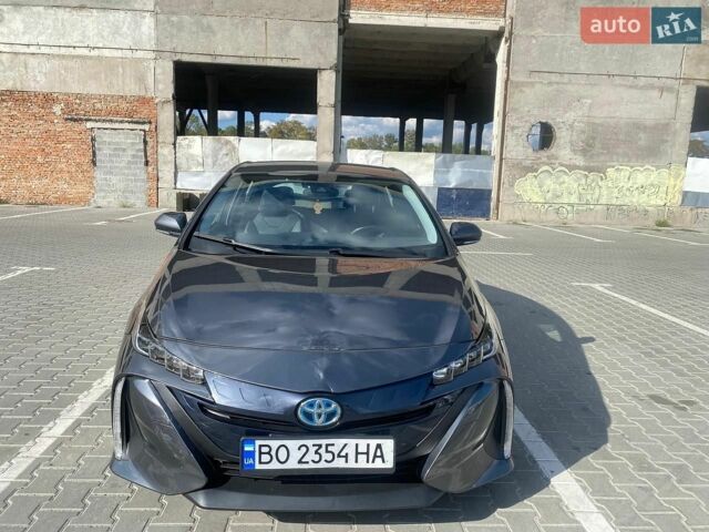 Сірий Тойота Prius Prime, об'ємом двигуна 1.8 л та пробігом 132 тис. км за 18000 $, фото 1 на Automoto.ua