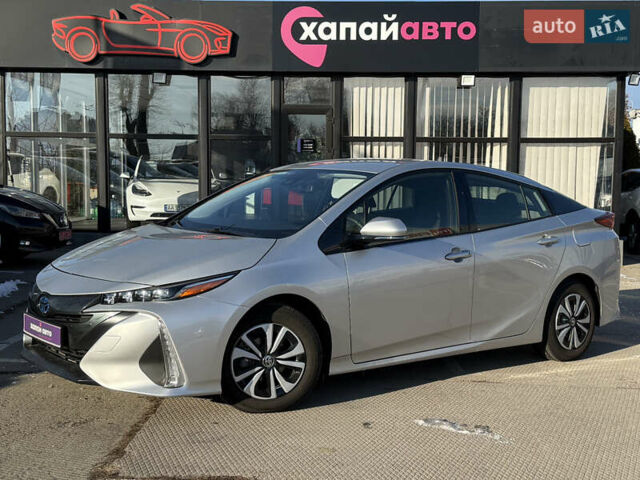 Сірий Тойота Prius Prime, об'ємом двигуна 1.8 л та пробігом 104 тис. км за 18000 $, фото 1 на Automoto.ua