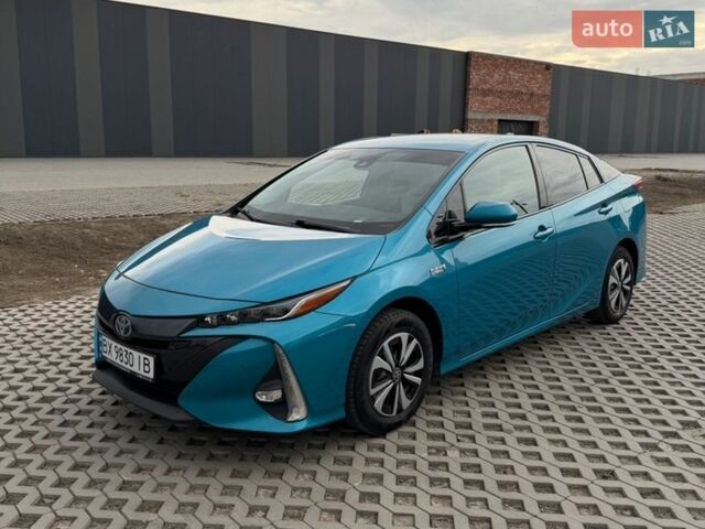 Синий Тойота Prius Prime, объемом двигателя 1.8 л и пробегом 115 тыс. км за 16800 $, фото 1 на Automoto.ua
