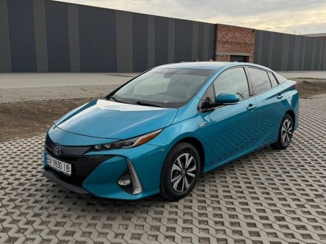 Синий Тойота Prius Prime, объемом двигателя 1.8 л и пробегом 115 тыс. км за 16800 $, фото 1 на Automoto.ua