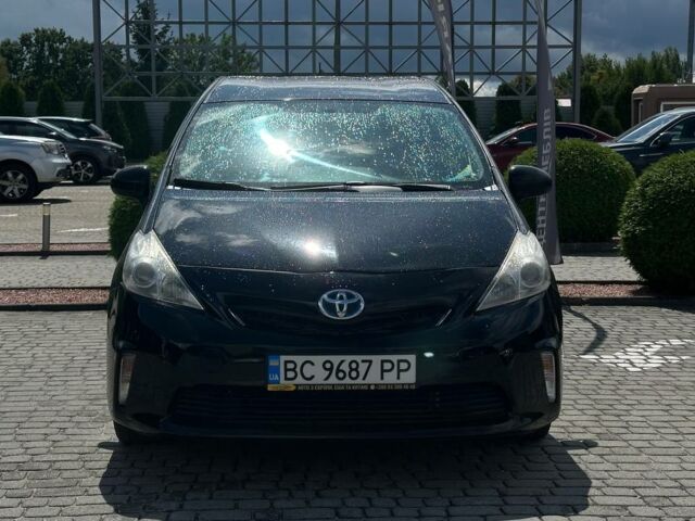 Черный Тойота Prius v, объемом двигателя 1.8 л и пробегом 224 тыс. км за 12000 $, фото 1 на Automoto.ua