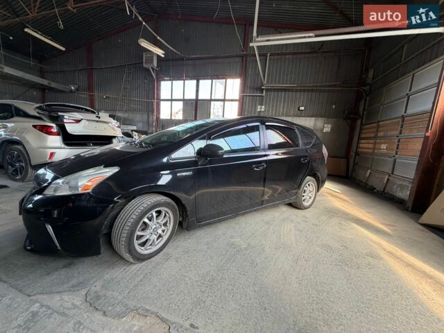 Чорний Тойота Prius v, об'ємом двигуна 1.8 л та пробігом 210 тис. км за 9600 $, фото 1 на Automoto.ua