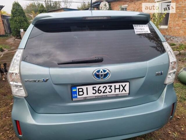 Тойота Prius v, объемом двигателя 1.8 л и пробегом 283 тыс. км за 11700 $, фото 1 на Automoto.ua