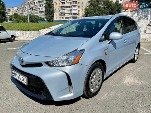 Сірий Тойота Prius v, об'ємом двигуна 1.8 л та пробігом 155 тис. км за 13719 $, фото 1 на Automoto.ua