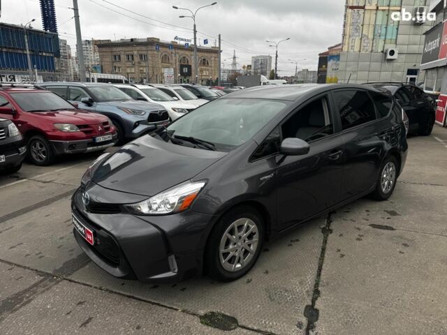 Сірий Тойота Prius v, об'ємом двигуна 1.8 л та пробігом 122 тис. км за 15490 $, фото 1 на Automoto.ua
