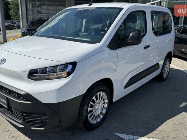 Тойота Proace City Verso, объемом двигателя 1.5 л и пробегом 0 тыс. км за 23854 $, фото 1 на Automoto.ua