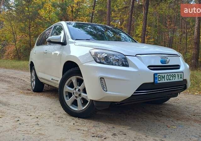 Белый Тойота RAV4 EV, объемом двигателя 0 л и пробегом 172 тыс. км за 11100 $, фото 1 на Automoto.ua