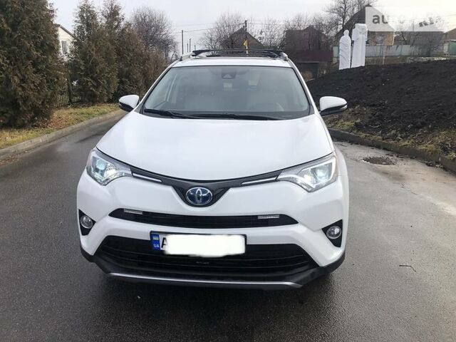 Білий Тойота RAV4 EV, об'ємом двигуна 2.5 л та пробігом 40 тис. км за 25000 $, фото 1 на Automoto.ua