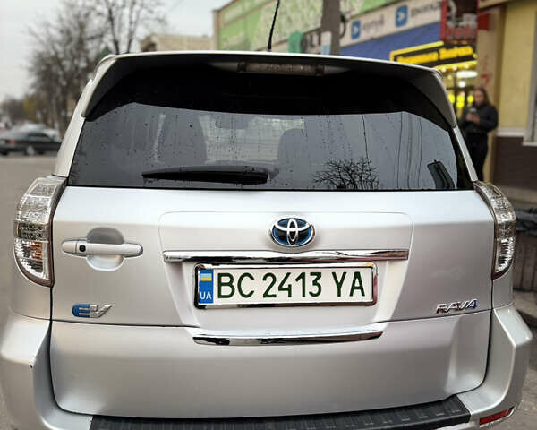 Тойота RAV4 EV, об'ємом двигуна 0 л та пробігом 149 тис. км за 12700 $, фото 1 на Automoto.ua