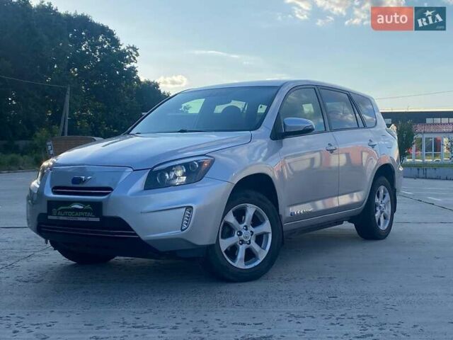 Сірий Тойота RAV4 EV, об'ємом двигуна 0 л та пробігом 210 тис. км за 11500 $, фото 1 на Automoto.ua