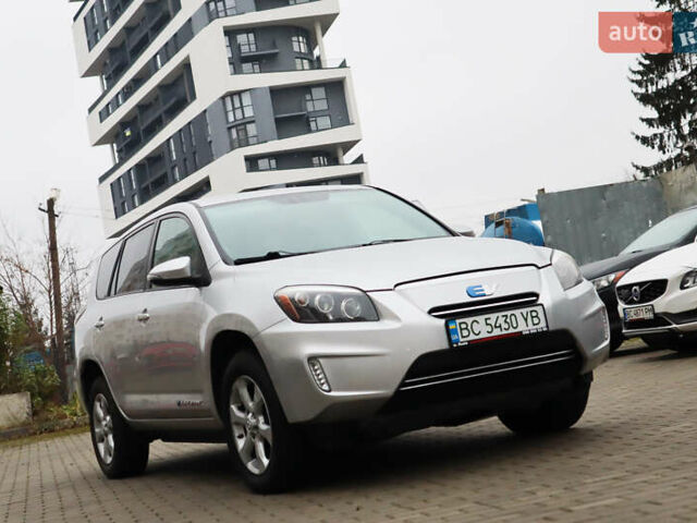 Сірий Тойота RAV4 EV, об'ємом двигуна 0 л та пробігом 74 тис. км за 13200 $, фото 1 на Automoto.ua