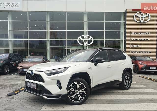 Белый Тойота RAV4 PHEV, объемом двигателя 2.49 л и пробегом 22 тыс. км за 57327 $, фото 1 на Automoto.ua