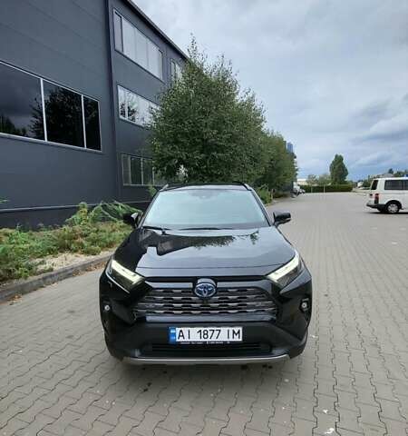 Черный Тойота RAV4 PHEV, объемом двигателя 2.49 л и пробегом 13 тыс. км за 48100 $, фото 1 на Automoto.ua