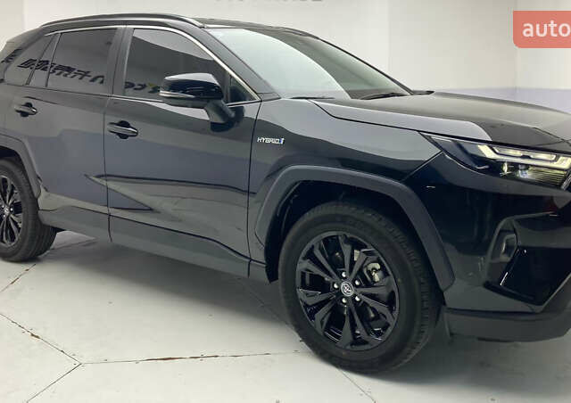 Тойота RAV4 PHEV, объемом двигателя 2.49 л и пробегом 3 тыс. км за 42999 $, фото 1 на Automoto.ua