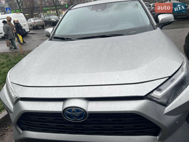 Серый Тойота RAV4 PHEV, объемом двигателя 0 л и пробегом 32 тыс. км за 34900 $, фото 1 на Automoto.ua