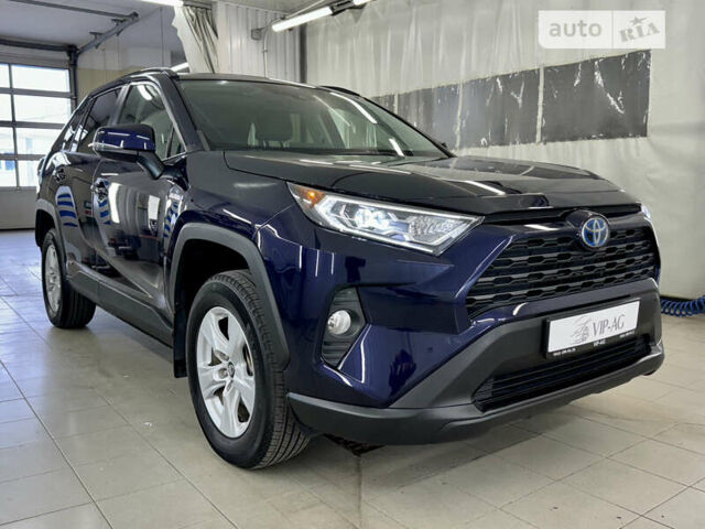 Синий Тойота RAV4 PHEV, объемом двигателя 2.49 л и пробегом 108 тыс. км за 30900 $, фото 1 на Automoto.ua