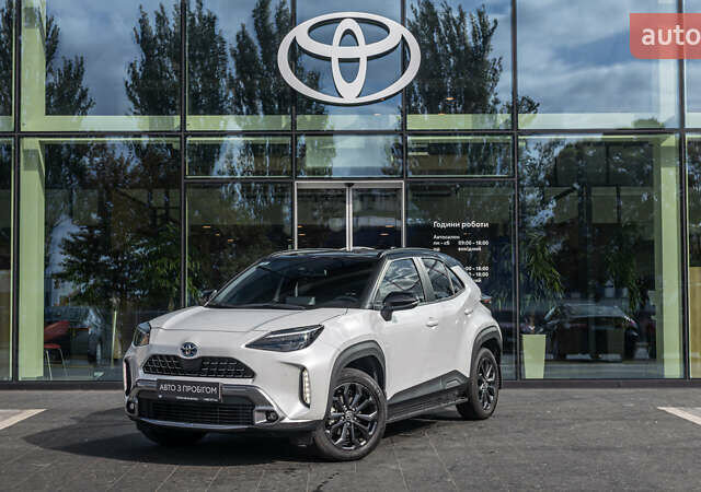 Белый Тойота Yaris Cross, объемом двигателя 1.49 л и пробегом 16 тыс. км за 30748 $, фото 1 на Automoto.ua