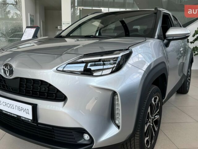 Тойота Yaris Cross, об'ємом двигуна 1.49 л та пробігом 0 тис. км за 30495 $, фото 1 на Automoto.ua