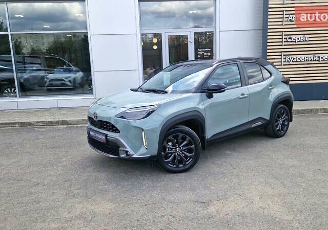 Зеленый Тойота Yaris Cross, объемом двигателя 1.49 л и пробегом 12 тыс. км за 31416 $, фото 1 на Automoto.ua