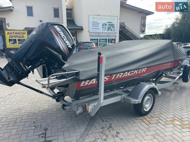 Червоний лодка Трекер Bass, об'ємом двигуна 0 л та пробігом 0 тис. км за 22000 $, фото 1 на Automoto.ua