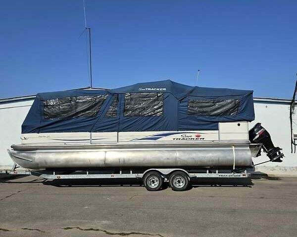 лодка Трекер Пати Барж, объемом двигателя 0 л и пробегом 1 тыс. км за 39500 $, фото 1 на Automoto.ua