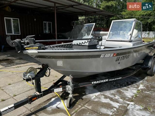 Білий лодка Трекер Pro Guide, об'ємом двигуна 0 л та пробігом 400 тис. км за 25000 $, фото 1 на Automoto.ua