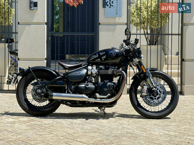Чорний Тріумф Бонневіль, об'ємом двигуна 1.2 л та пробігом 3 тис. км за 27900 $, фото 1 на Automoto.ua