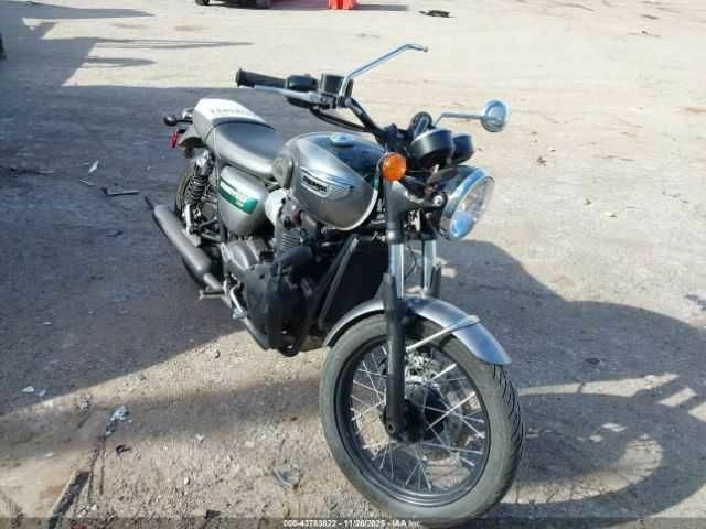 Триумф Бонневиль, объемом двигателя 0.9 л и пробегом 0 тыс. км за 3000 $, фото 1 на Automoto.ua