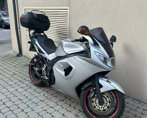 Триумф СТ 1050, объемом двигателя 1 л и пробегом 63 тыс. км за 4700 $, фото 1 на Automoto.ua