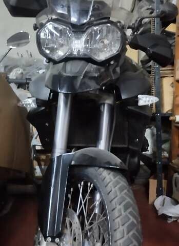 Чорний Тріумф Тігр, об'ємом двигуна 0.8 л та пробігом 62 тис. км за 5500 $, фото 1 на Automoto.ua