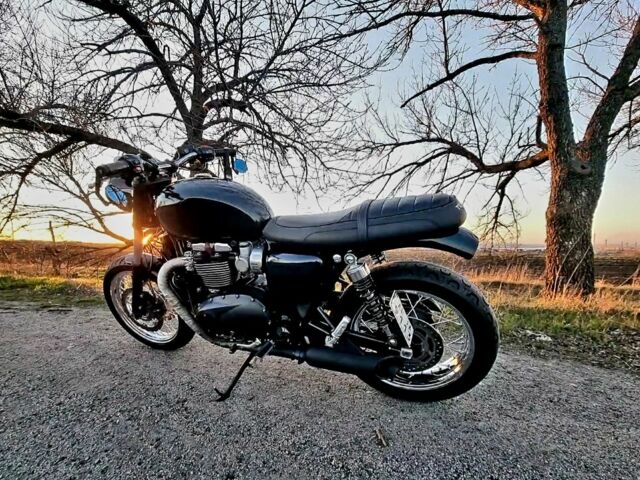 Триумф Другая, объемом двигателя 1.2 л и пробегом 0 тыс. км за 9400 $, фото 1 на Automoto.ua