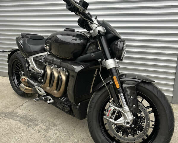 Черный Триумф Rocket III, объемом двигателя 0 л и пробегом 11 тыс. км за 28900 $, фото 1 на Automoto.ua