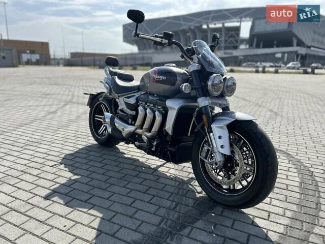 Триумф Rocket III, объемом двигателя 0 л и пробегом 20 тыс. км за 20000 $, фото 1 на Automoto.ua