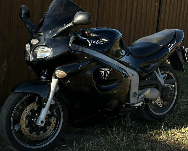 Черный Триумф Sprint ST 1050, объемом двигателя 1 л и пробегом 83 тыс. км за 4200 $, фото 1 на Automoto.ua