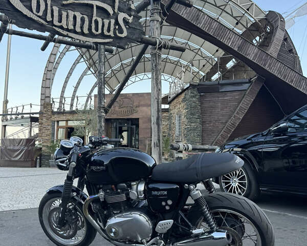 Черный Триумф Thruxton, объемом двигателя 1.2 л и пробегом 11 тыс. км за 9999 $, фото 1 на Automoto.ua