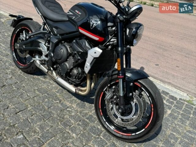 Чорний Тріумф Trident, об'ємом двигуна 0.66 л та пробігом 9 тис. км за 9499 $, фото 1 на Automoto.ua