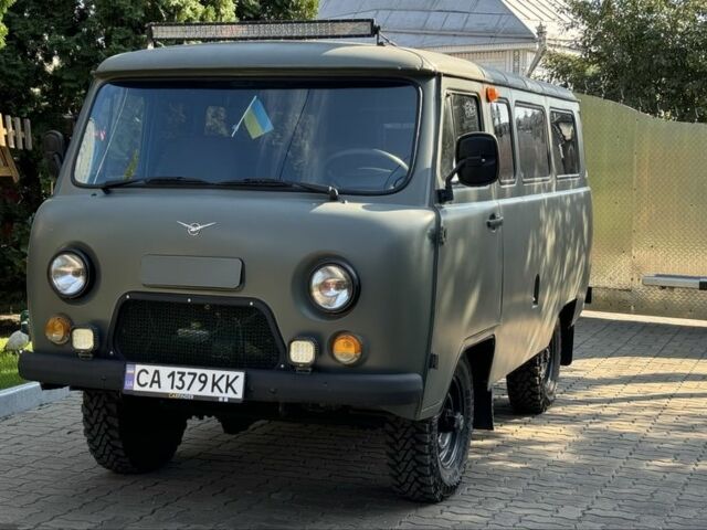 Синій УАЗ 2206, об'ємом двигуна 2.4 л та пробігом 100 тис. км за 5800 $, фото 1 на Automoto.ua