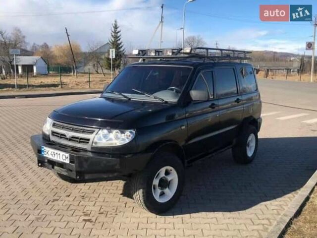 Черный УАЗ 236021 Profi, объемом двигателя 2.69 л и пробегом 168 тыс. км за 3600 $, фото 1 на Automoto.ua