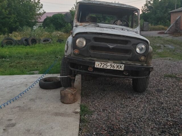 Серый УАЗ 3151, объемом двигателя 2.5 л и пробегом 100 тыс. км за 2000 $, фото 1 на Automoto.ua