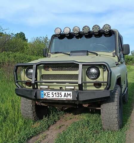 Зеленый УАЗ 3151, объемом двигателя 2.45 л и пробегом 100 тыс. км за 4500 $, фото 1 на Automoto.ua