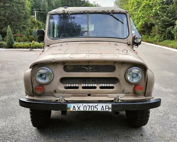 Бежевый УАЗ 31512, объемом двигателя 2.45 л и пробегом 130 тыс. км за 3800 $, фото 1 на Automoto.ua