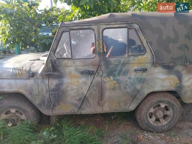 Зеленый УАЗ 31512, объемом двигателя 2.4 л и пробегом 36 тыс. км за 3000 $, фото 1 на Automoto.ua