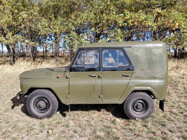 Зеленый УАЗ 31512, объемом двигателя 2.4 л и пробегом 20 тыс. км за 2500 $, фото 1 на Automoto.ua