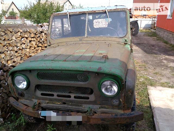 Зелений УАЗ 31512, об'ємом двигуна 2.45 л та пробігом 90 тис. км за 1000 $, фото 1 на Automoto.ua