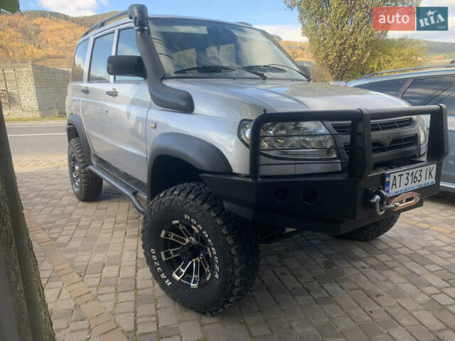 Сірий УАЗ 3163, об'ємом двигуна 2.69 л та пробігом 109 тис. км за 6200 $, фото 1 на Automoto.ua