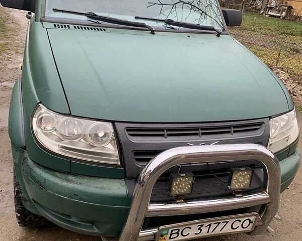 Зеленый УАЗ 3163, объемом двигателя 2.69 л и пробегом 200 тыс. км за 4200 $, фото 1 на Automoto.ua