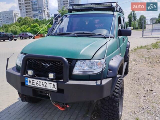 Зеленый УАЗ 3163, объемом двигателя 2.69 л и пробегом 122 тыс. км за 8700 $, фото 1 на Automoto.ua