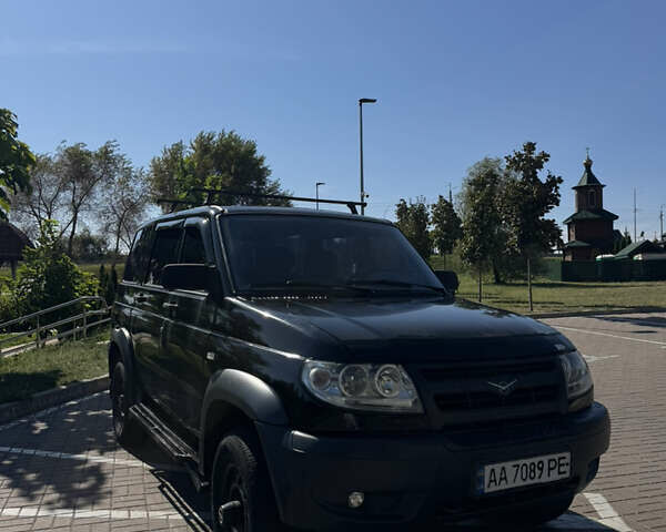 Чорний УАЗ 3163 Patriot, об'ємом двигуна 2.69 л та пробігом 180 тис. км за 3100 $, фото 1 на Automoto.ua