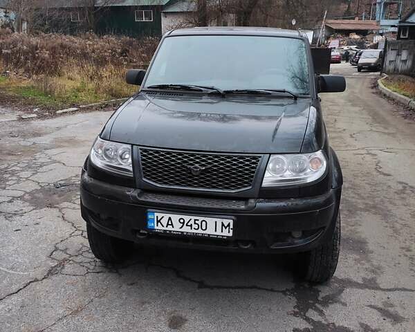 Черный УАЗ 3163 Patriot, объемом двигателя 2.24 л и пробегом 157 тыс. км за 6300 $, фото 1 на Automoto.ua