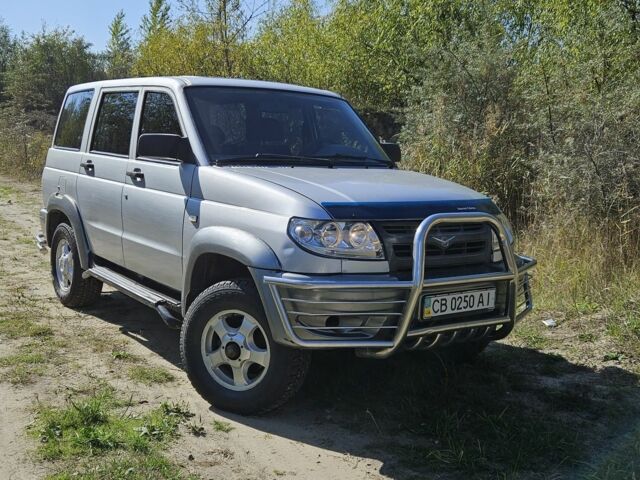 Серый УАЗ 3163 Patriot, объемом двигателя 2.7 л и пробегом 114 тыс. км за 2962 $, фото 1 на Automoto.ua